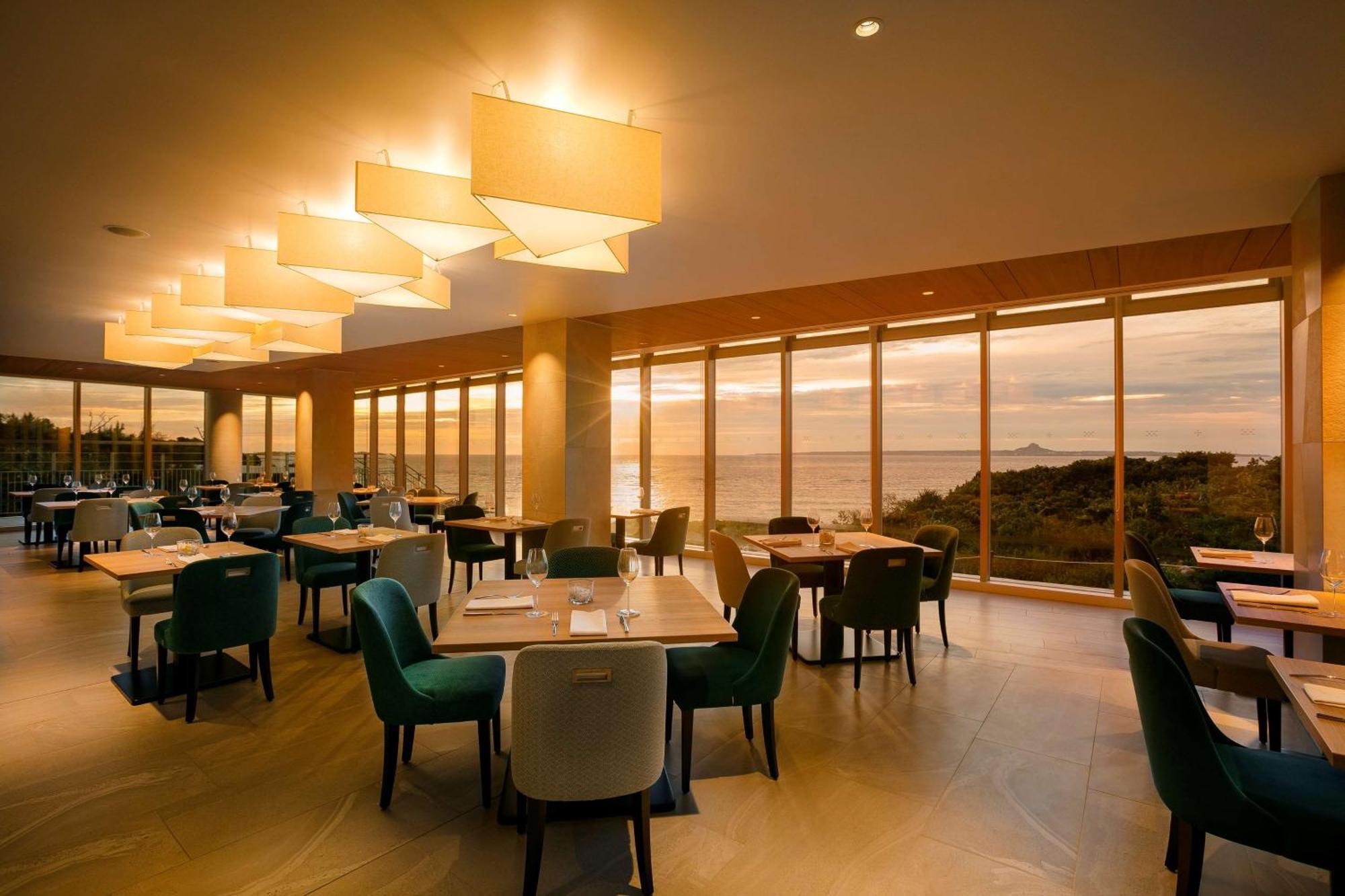 Hilton Club The Beach Resort Sesoko Motobu Buitenkant foto